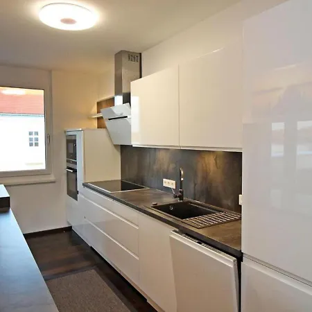 Apartment Donaublick Mit Terrasse